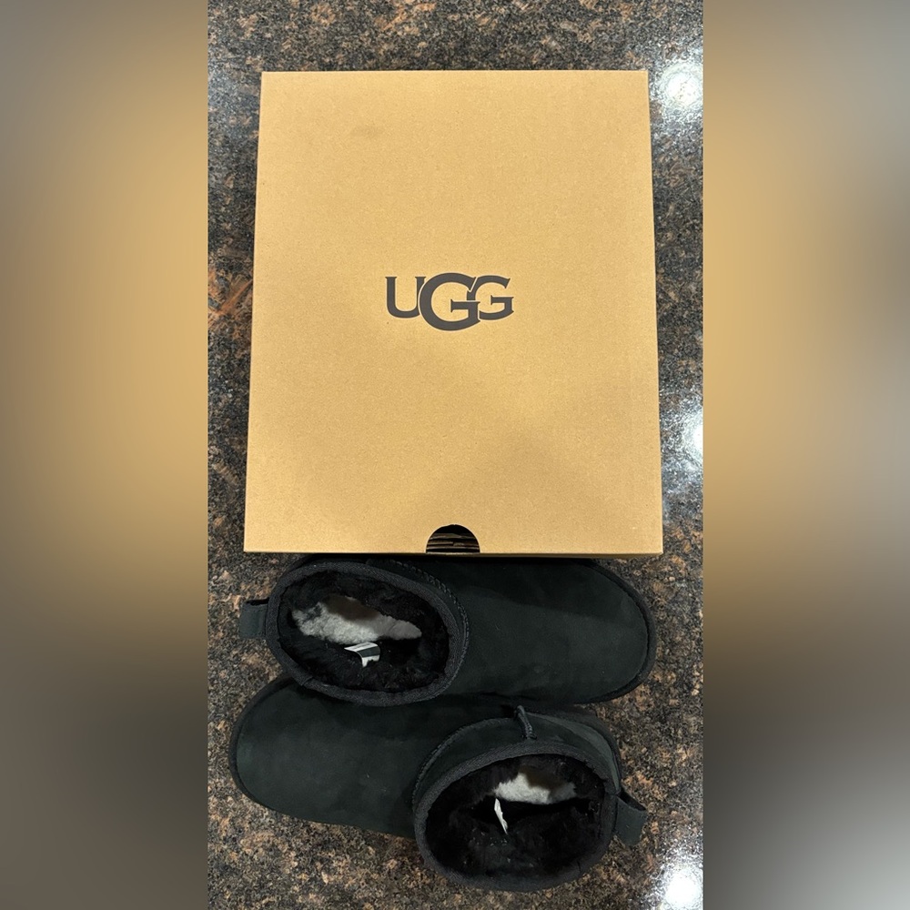 Ugg Women’s Ultra Mini Boot